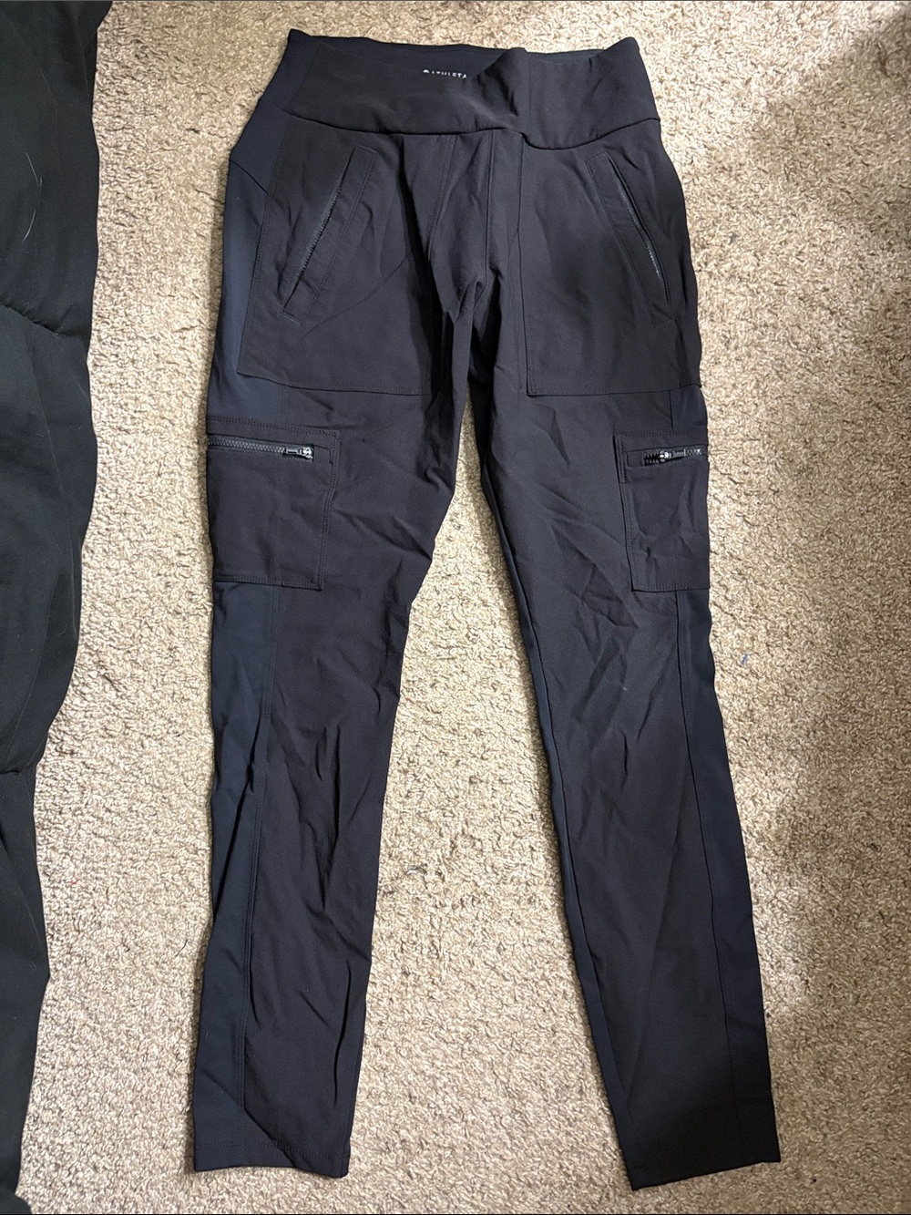 Athleta Headlands Hybrid Cargo Pant Size 4